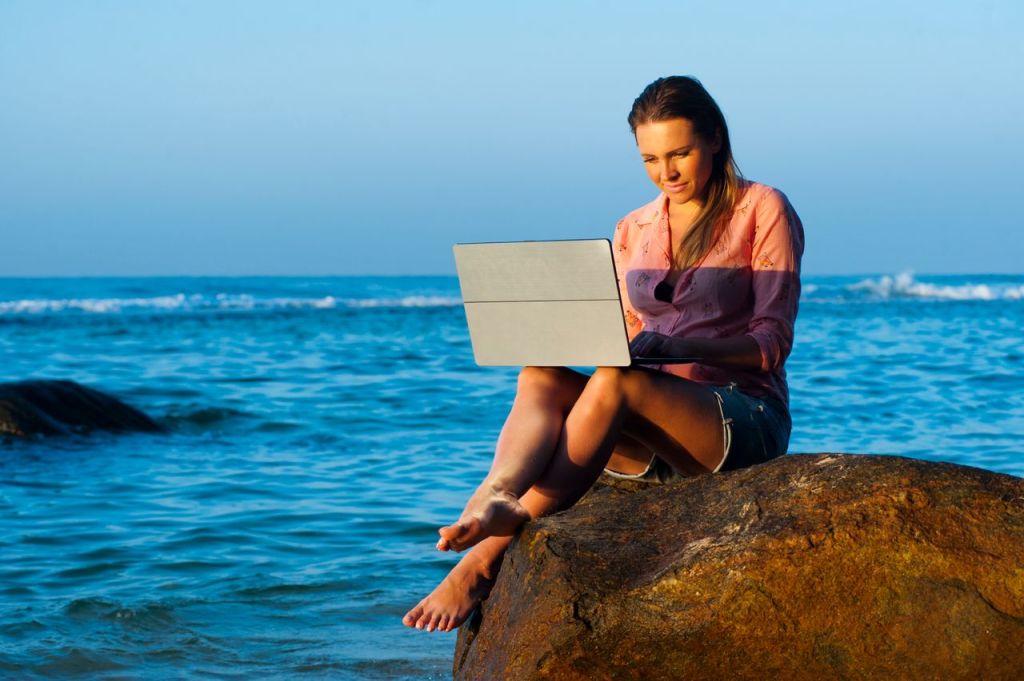 How to Start a Free Blog on Blogger and Earn Money Online